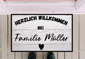 Fußmatte personalisierbar Holzoptik - Herzlich Willkommen bei ( Wunschtext )